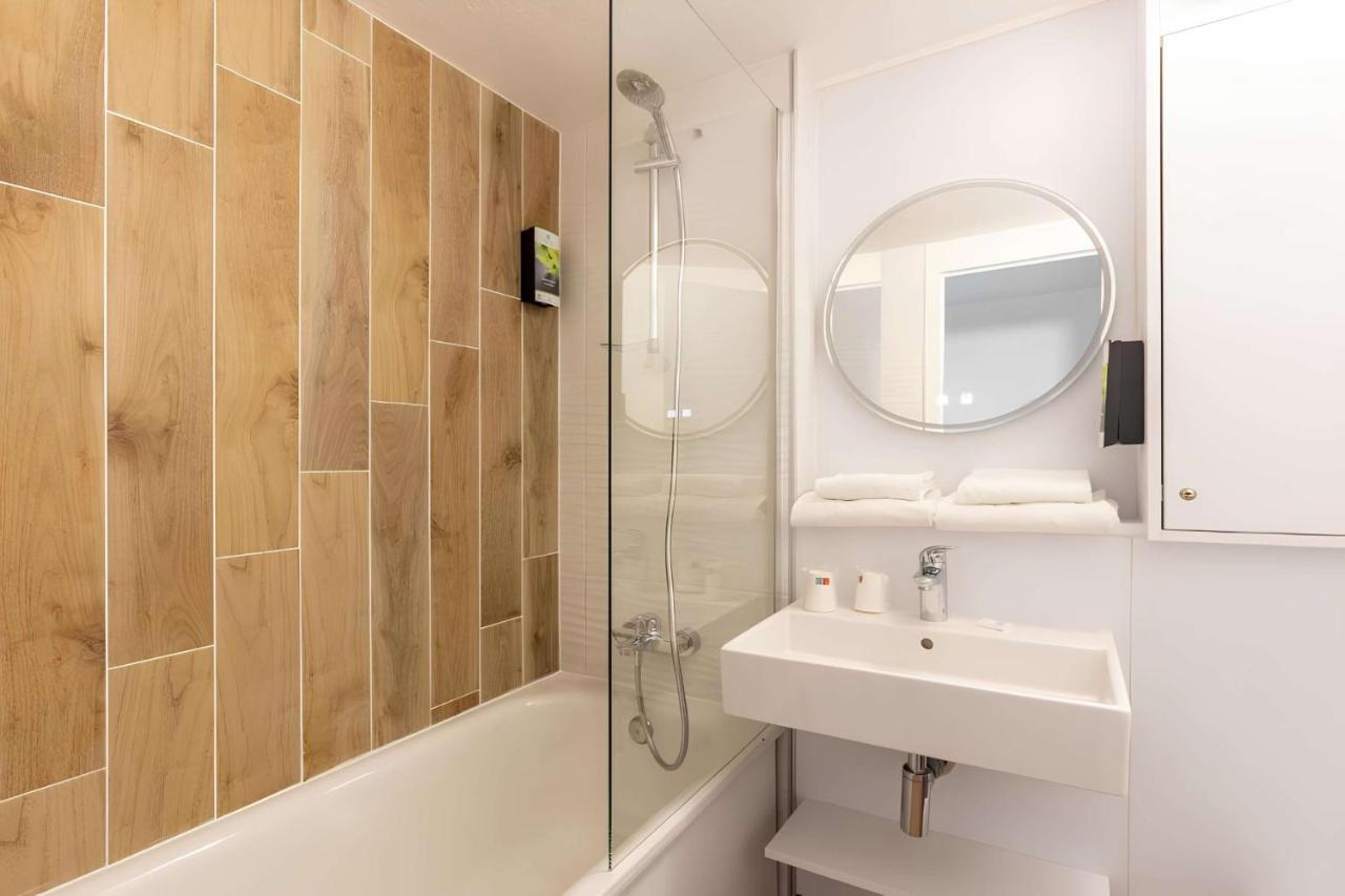 Sure Hotel By Best Western Плезир Екстериор снимка